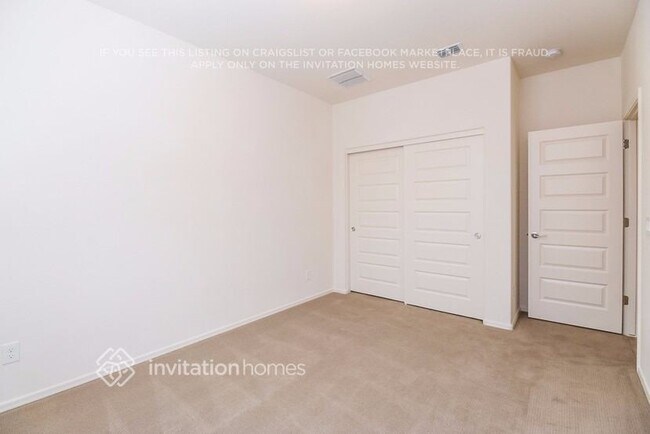 Building Photo - 22475 E Avenida Del Valle Ct