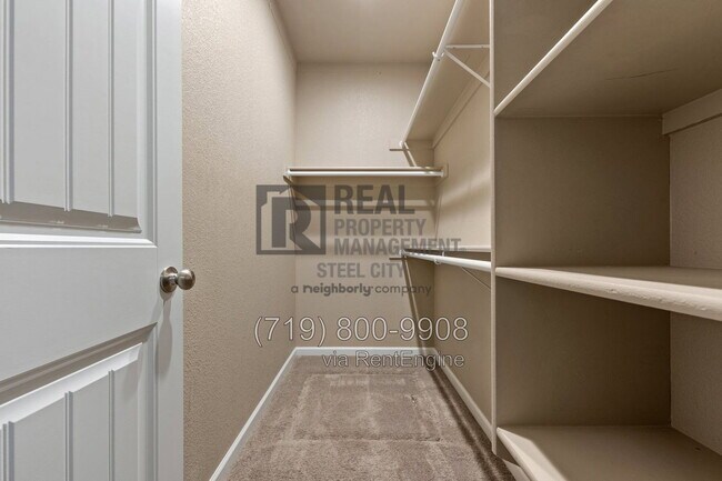 Building Photo - 3002 W 22nd St