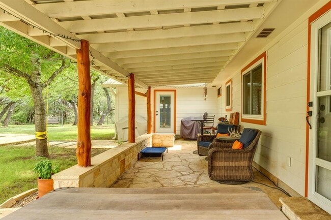 Building Photo - 418 Grand Prairie Cir