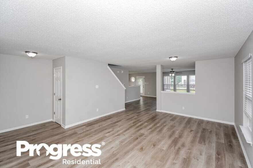 Building Photo - 12432 Bearsdale Dr