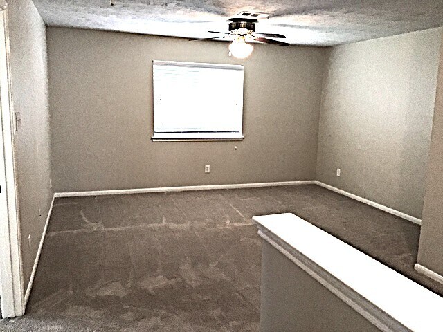 Building Photo - 7010 Durango Dr