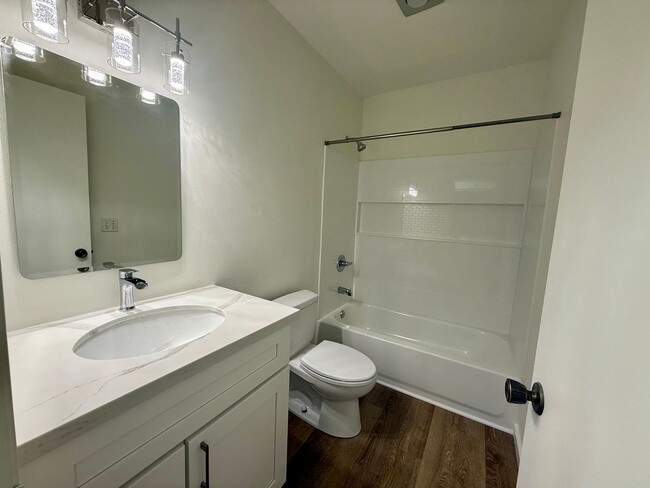 Building Photo - Alki Shores Condominiums - Alki Beach