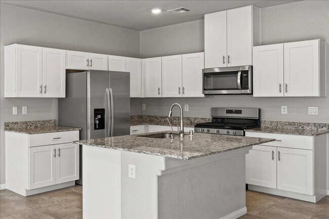Building Photo - Newer 4 Bd, 3 Bth, Granite Countertops and Entertainer’s Dream!
