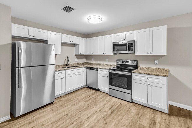 Building Photo - 319 Sw 9Th Ave