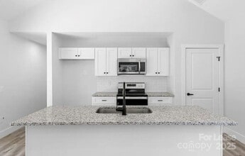 Building Photo - 501 E Robinson St