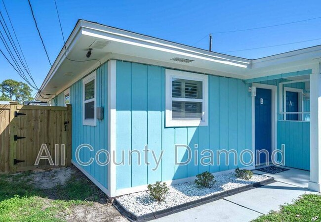 Primary Photo - 7308 Sunset Ave