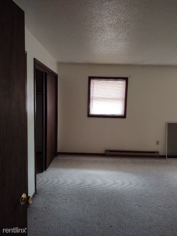 Building Photo - 2 br, 1.5 bath Townhome - 3434 Key Court