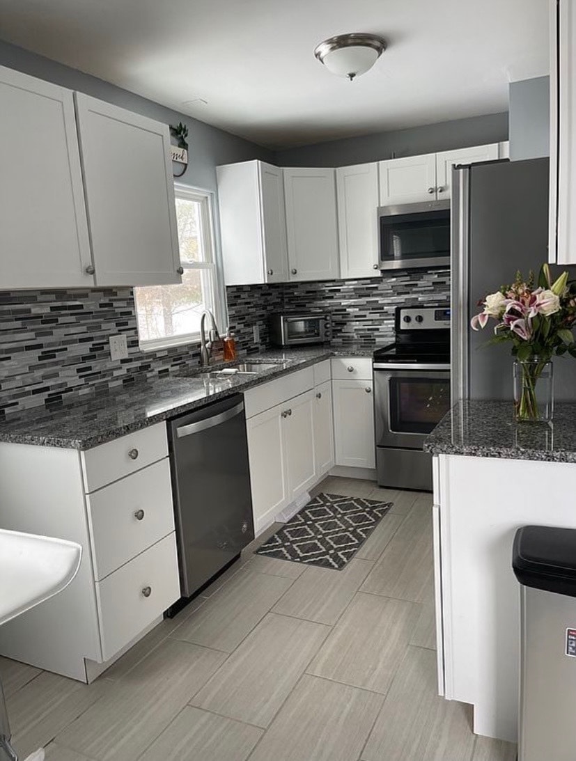 Kitchen - 1148 Beech St