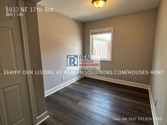 Building Photo - 5033 NE 17th Ave