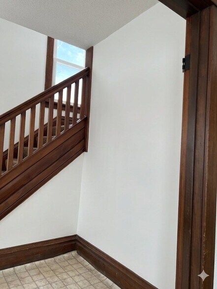 Building Photo - 2371 Foothill Ave