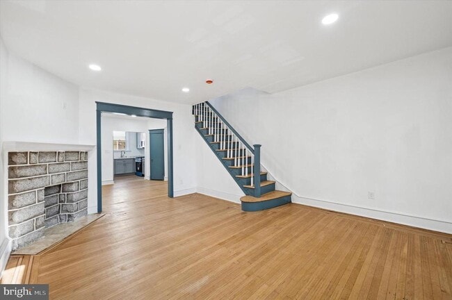 Building Photo - 703 N 66th St