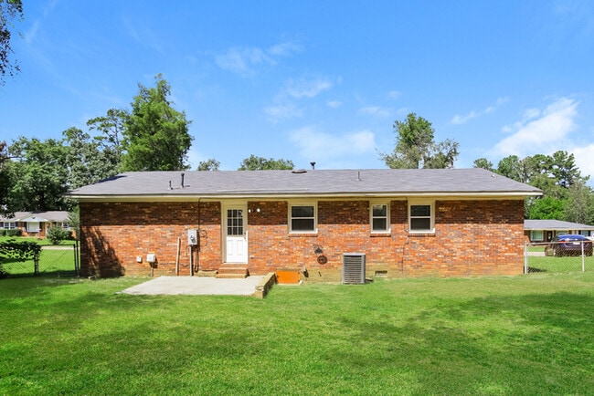 Building Photo - Charming 3 Bedroom Brick Home in North Augusta, SC