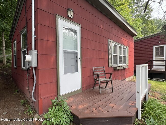 Building Photo - 7 Pohndorf Dr