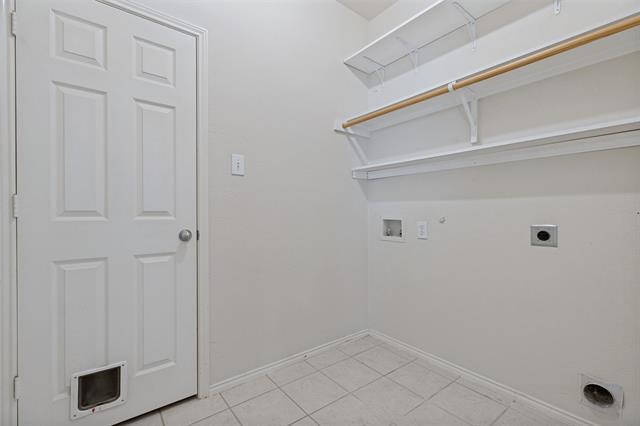 Building Photo - 9832 Old Field Dr