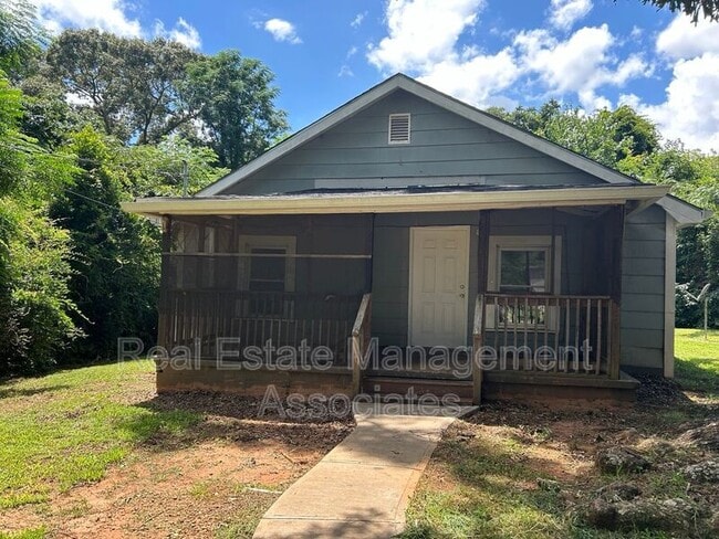 Primary Photo - 1337 N 9th St