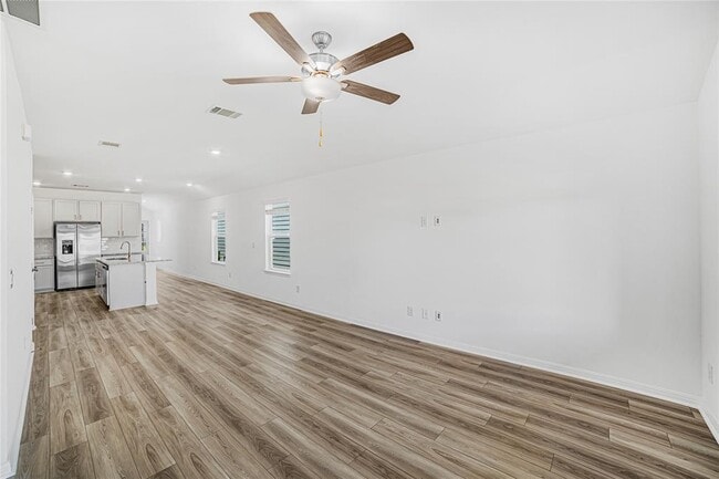 Building Photo - 412 Breccia Trl