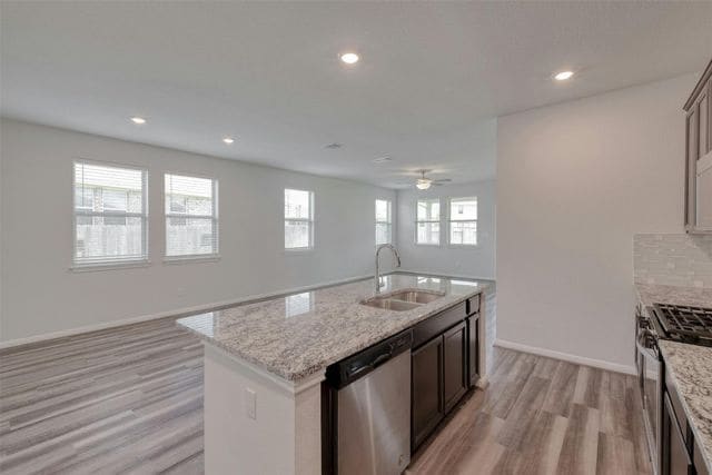 Building Photo - 128 Tucana St