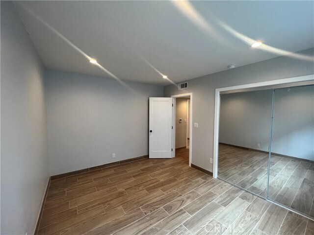 Building Photo - 13425 Vanowen St