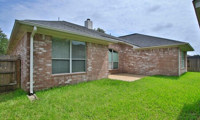 Building Photo - 19639 Chestnut Brook Ct
