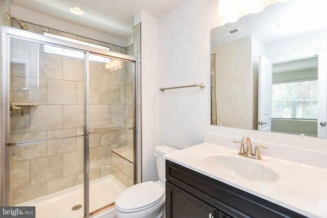 Building Photo - 7102 Druce Way