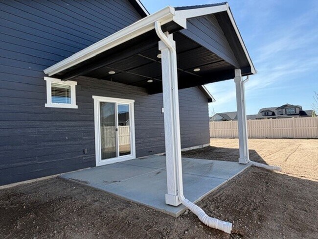 Building Photo - Beautiful newer 3 bed 2 bath home in Caldwell just off Linden Rd and Middleton Rd
