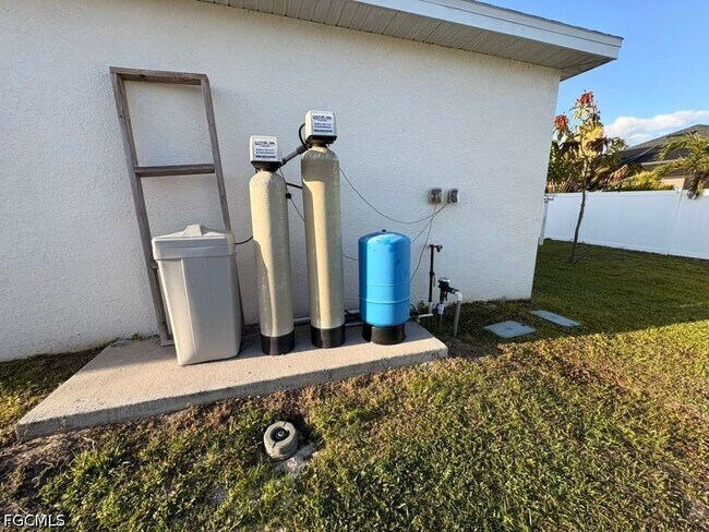 Building Photo - 1129 NW 20th Ave