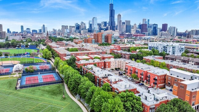 Building Photo - 1111 W 15th St