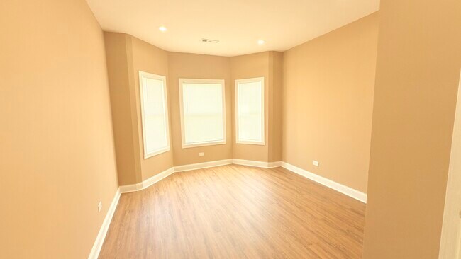 Building Photo - 9738 S Ave L