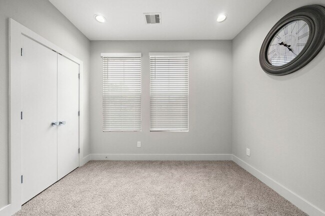 Building Photo - New construction 3 bedroom, 2.5 bathroom h...