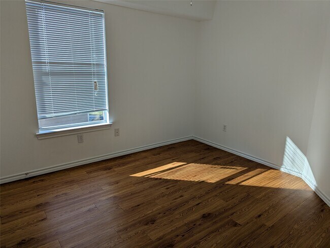 Building Photo - 16515 Beckland Ln