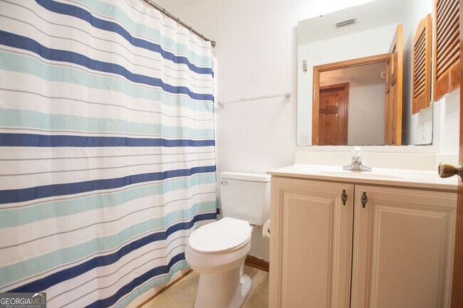 Building Photo - 81 Retreat Pl