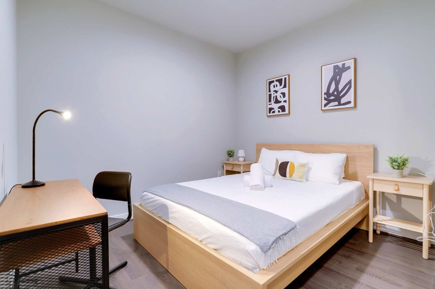 Building Photo - 1122 N Hudson St