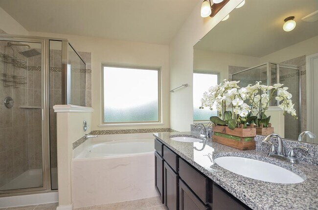 Building Photo - 21519 Crainfeld Dr