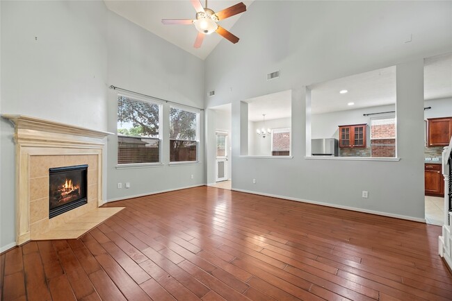 Building Photo - 16127 Spur Canyon Ct