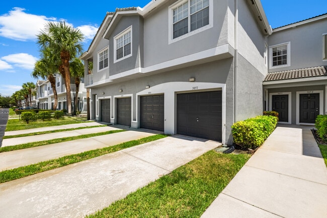 Primary Photo - 3051 Grandiflora Dr