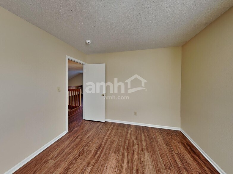 Building Photo - 7703 Vincent Ct