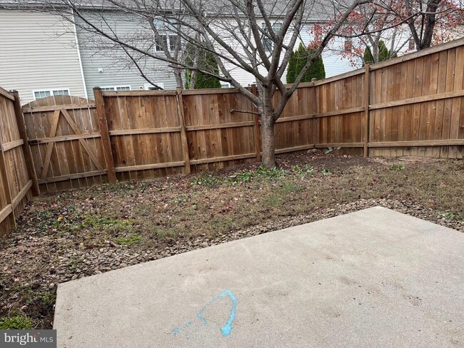 Building Photo - 53 Compound Cir