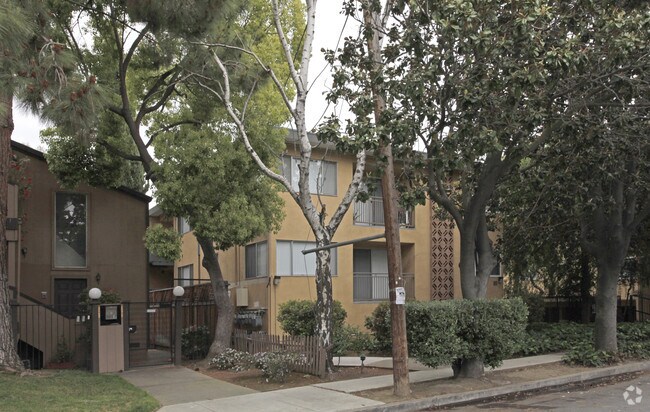 Primary Photo - Newell Avenue Apartments