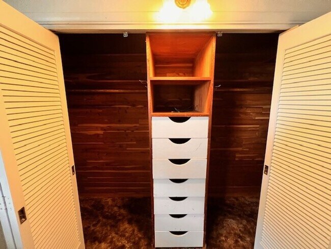 Building Photo - 9996 - Procurement Properties