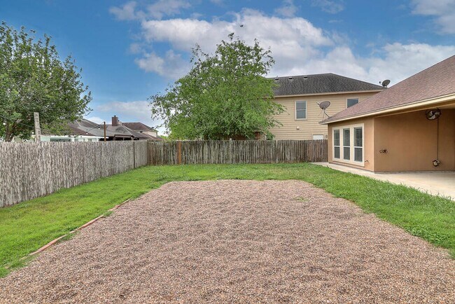 Building Photo - 2614 Wool Dr