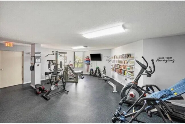 Building Photo - 4100 N Hwy A1A