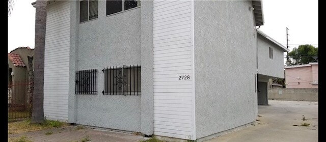 Building Photo - 2728 Exposition Pl