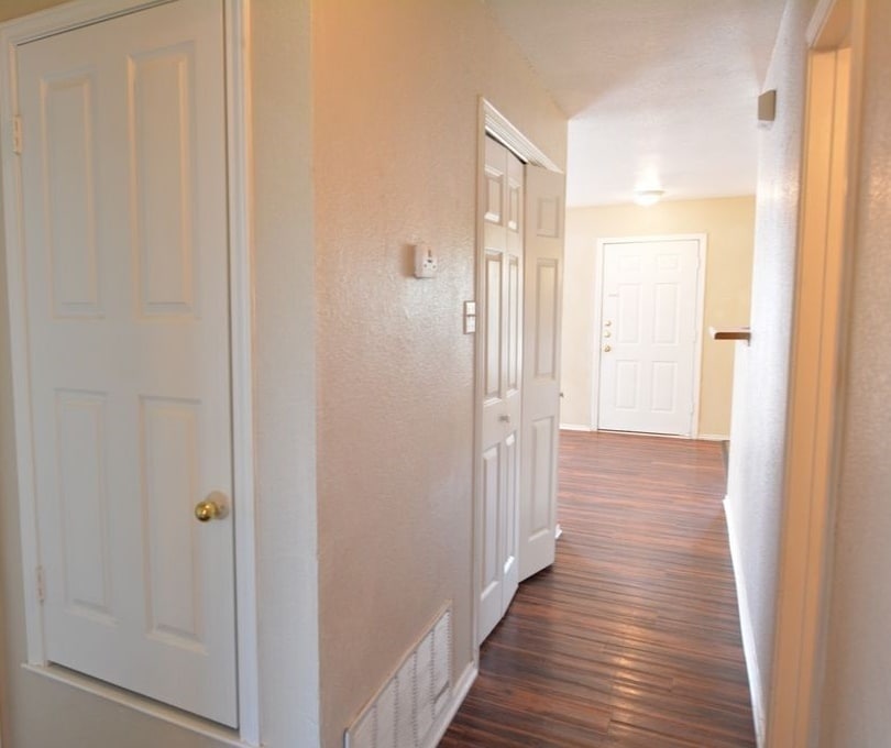 Building Photo - 2202 Wright Way
