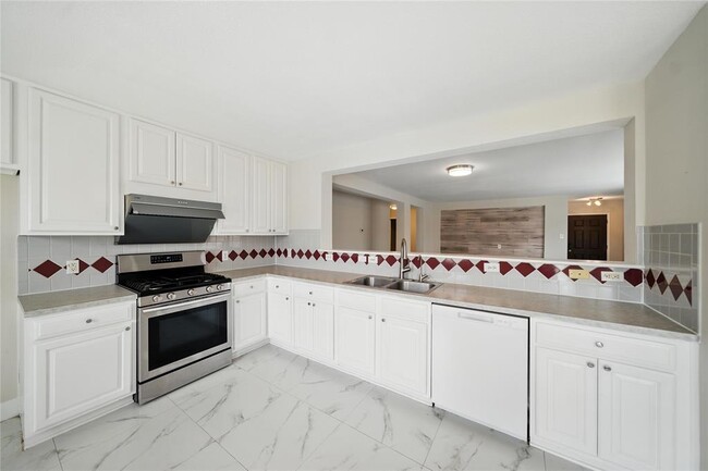 Building Photo - 21338 Blissfield Ln