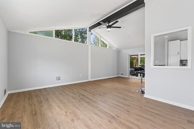 Building Photo - 8110 Springfield Village Dr