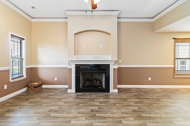 Building Photo - 130 Mistwood Ln