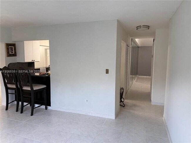 Building Photo - 3613 SW 112th Pl