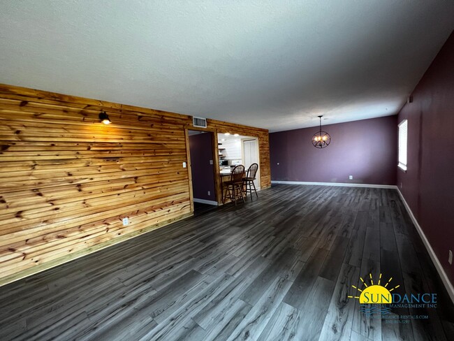Building Photo - Beautiful 2 Bedroom Unit in Finisterra!