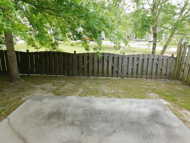 Building Photo - 4227 Arbor Green Way