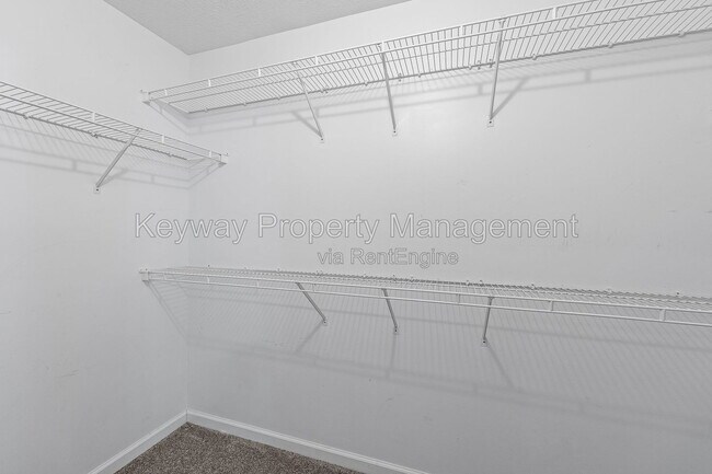 Building Photo - 1904 Lobelia Ln